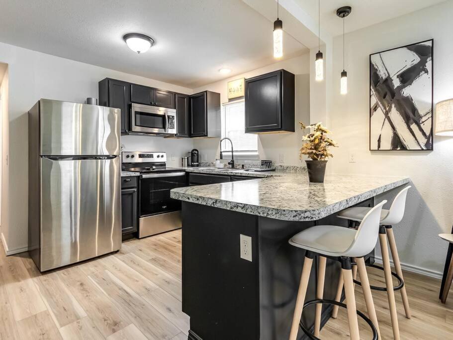 Stylish & Serene Modern Retreat Bartlesville Kültér fotó