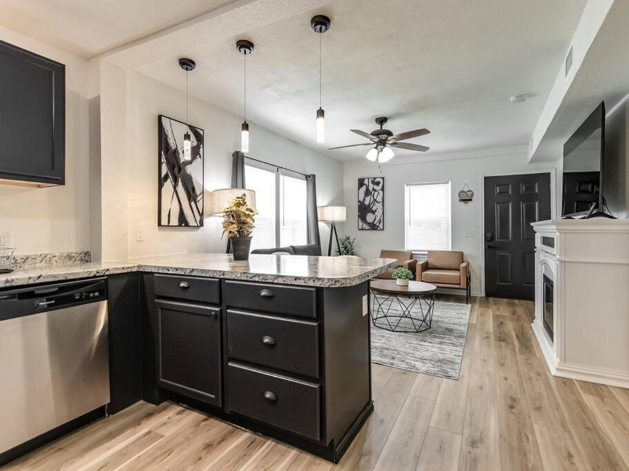 Stylish & Serene Modern Retreat Bartlesville Kültér fotó