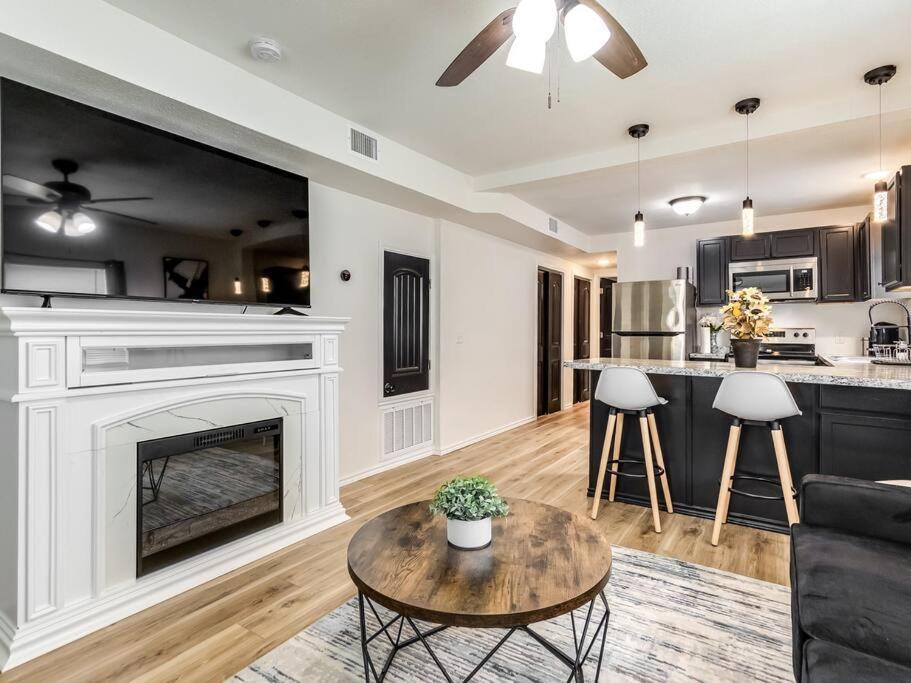 Stylish & Serene Modern Retreat Bartlesville Kültér fotó